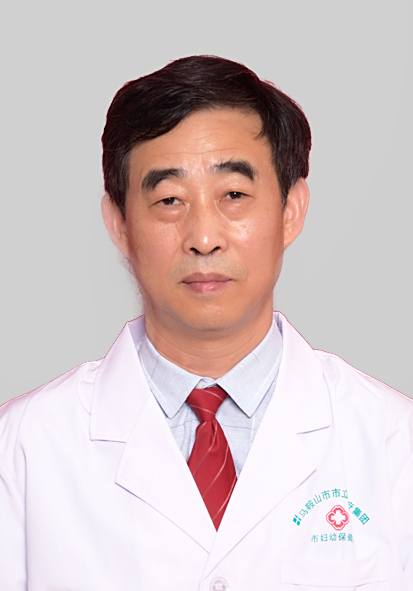 李伟