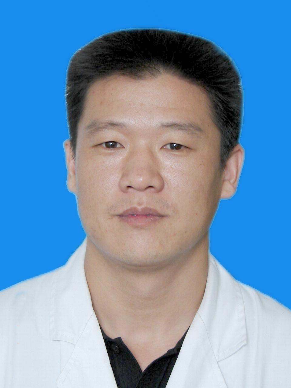 潘峥