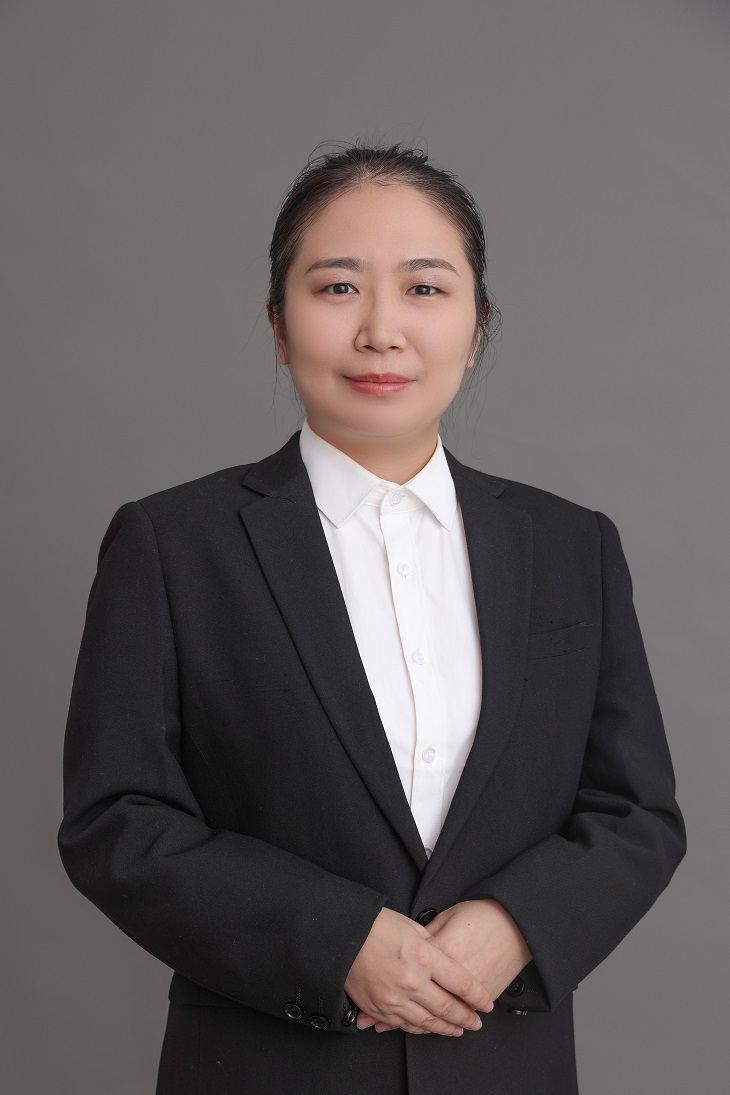 易佳