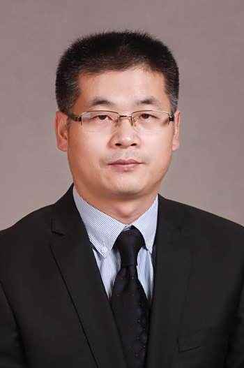 董宏伟