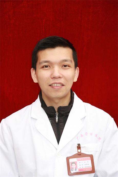 巫李雄