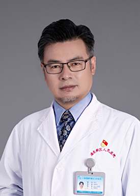 陈弘