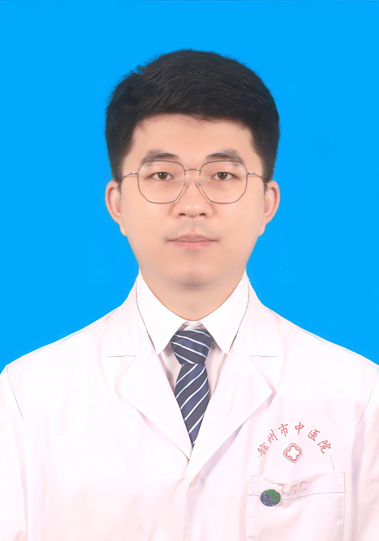 李昱鸿
