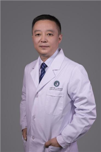 李强
