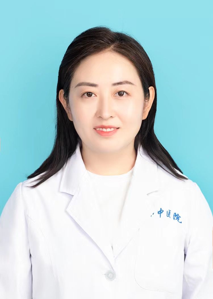 李欣