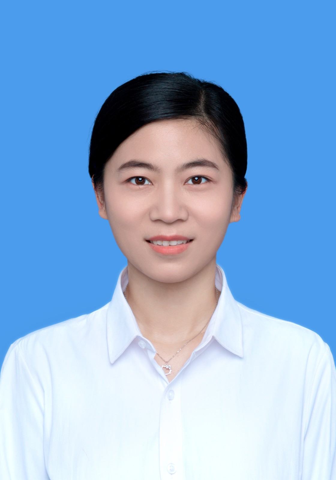 何薇