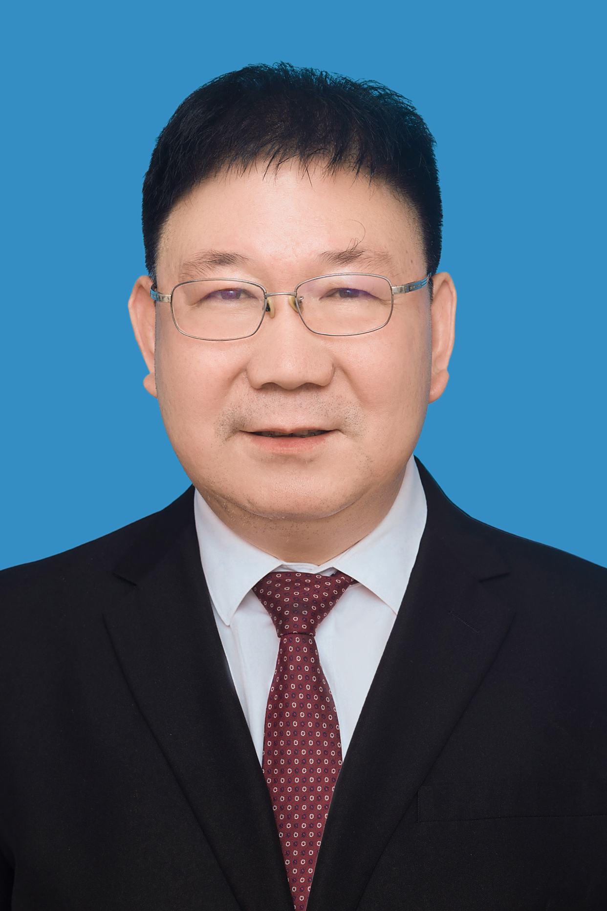 董彬