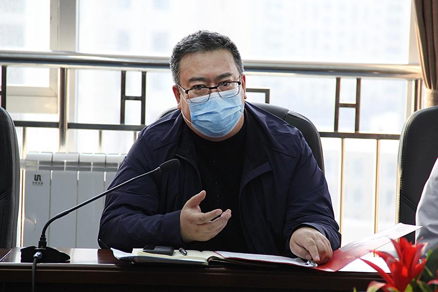 潘英伟