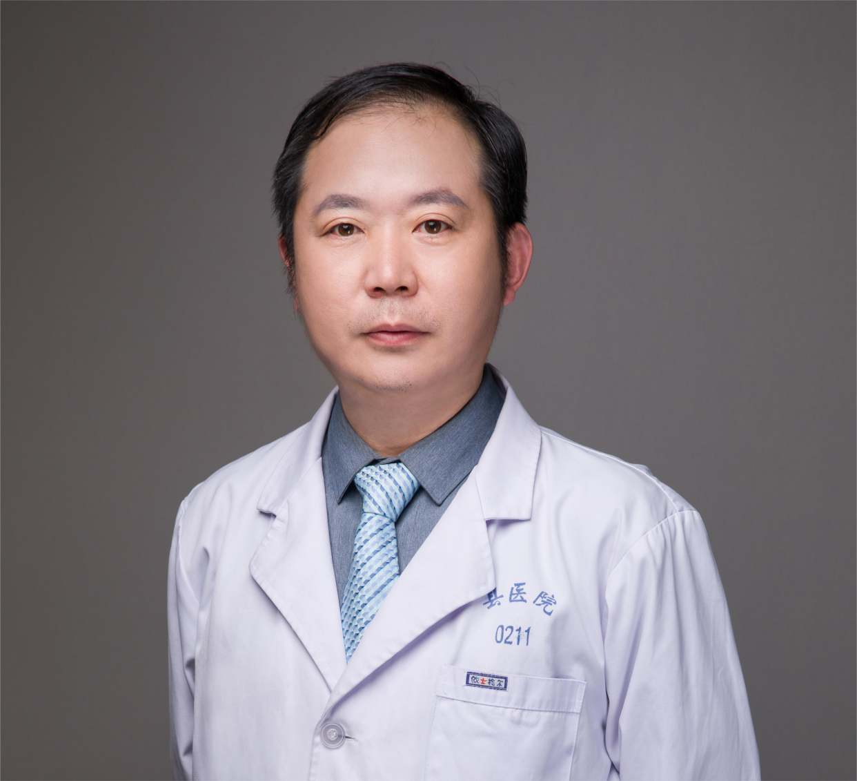 王刚