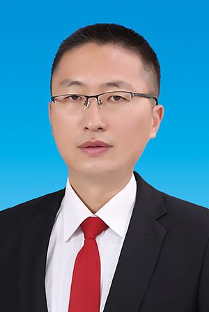 张洪岩
