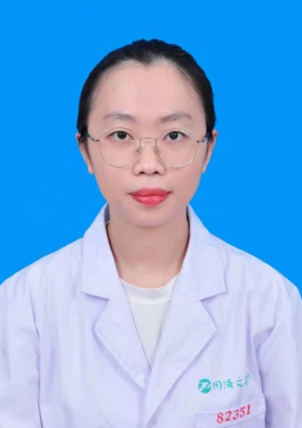 潘怡