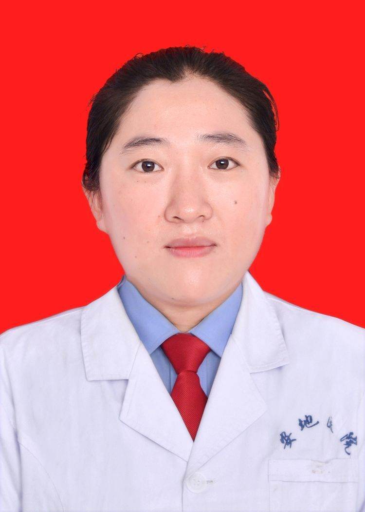 张莹