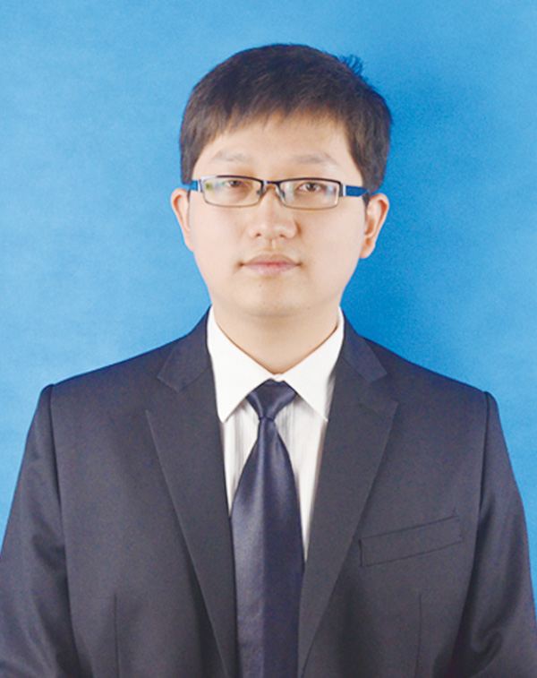 李蔚