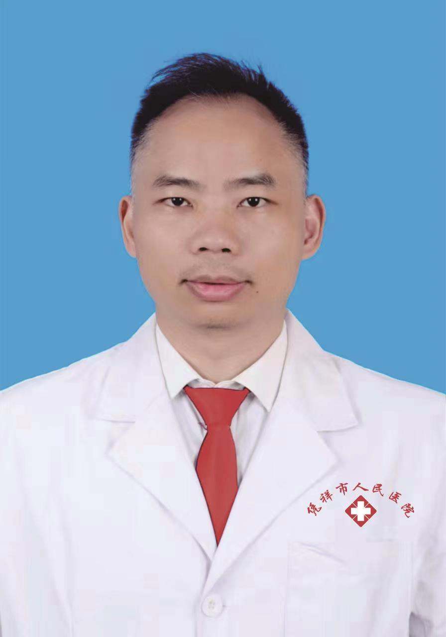 杨崇坚
