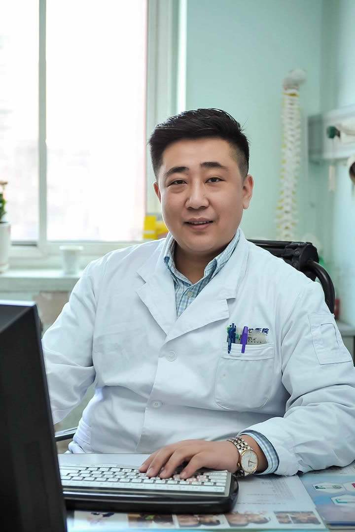 李麟