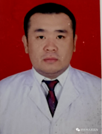 王伟