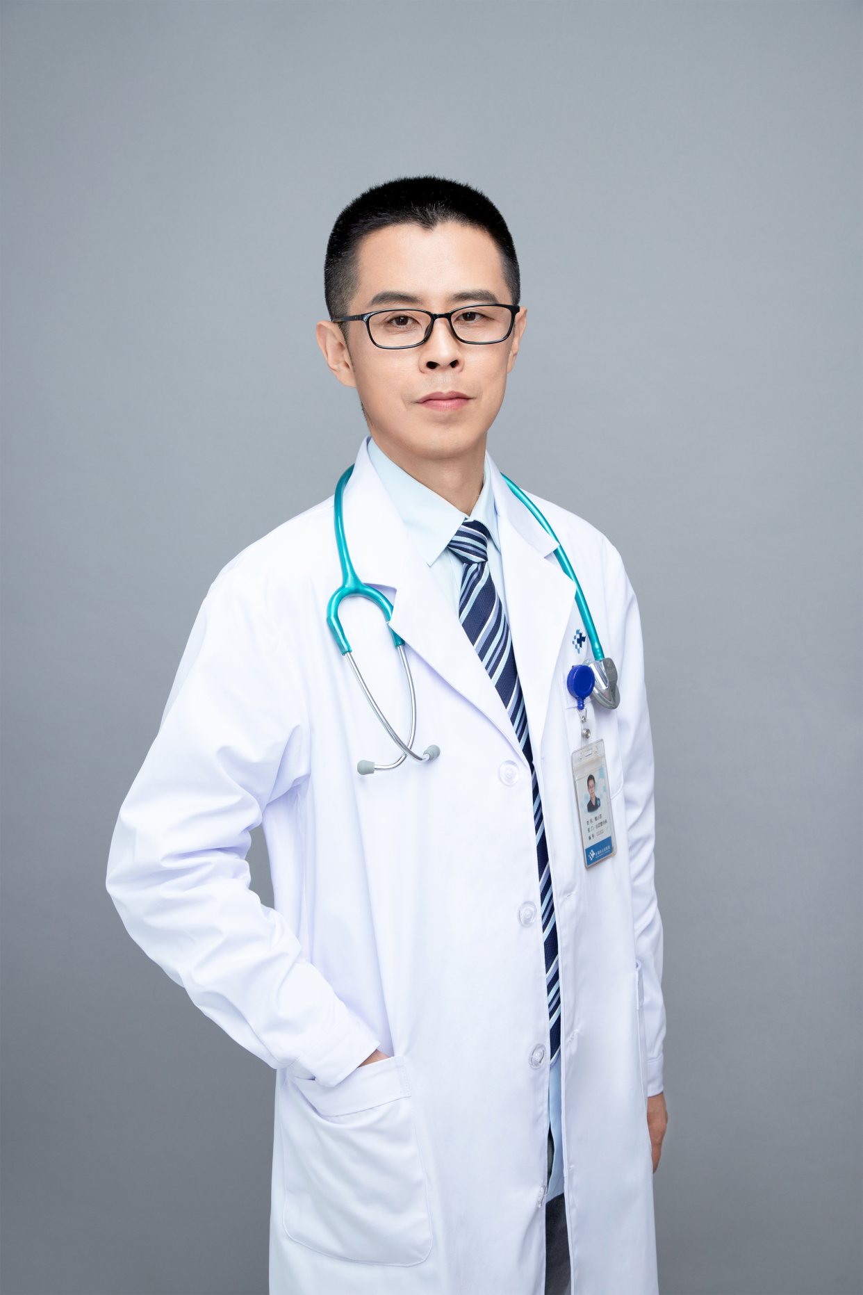 鲍小京医生
