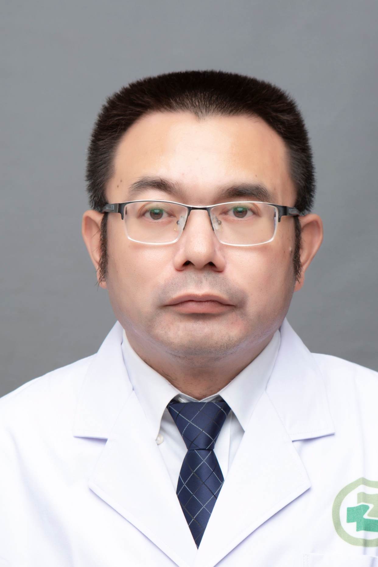 何帅