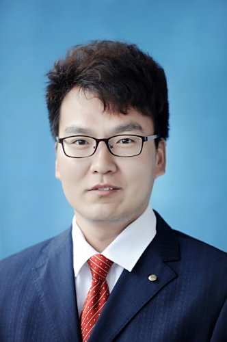 李明