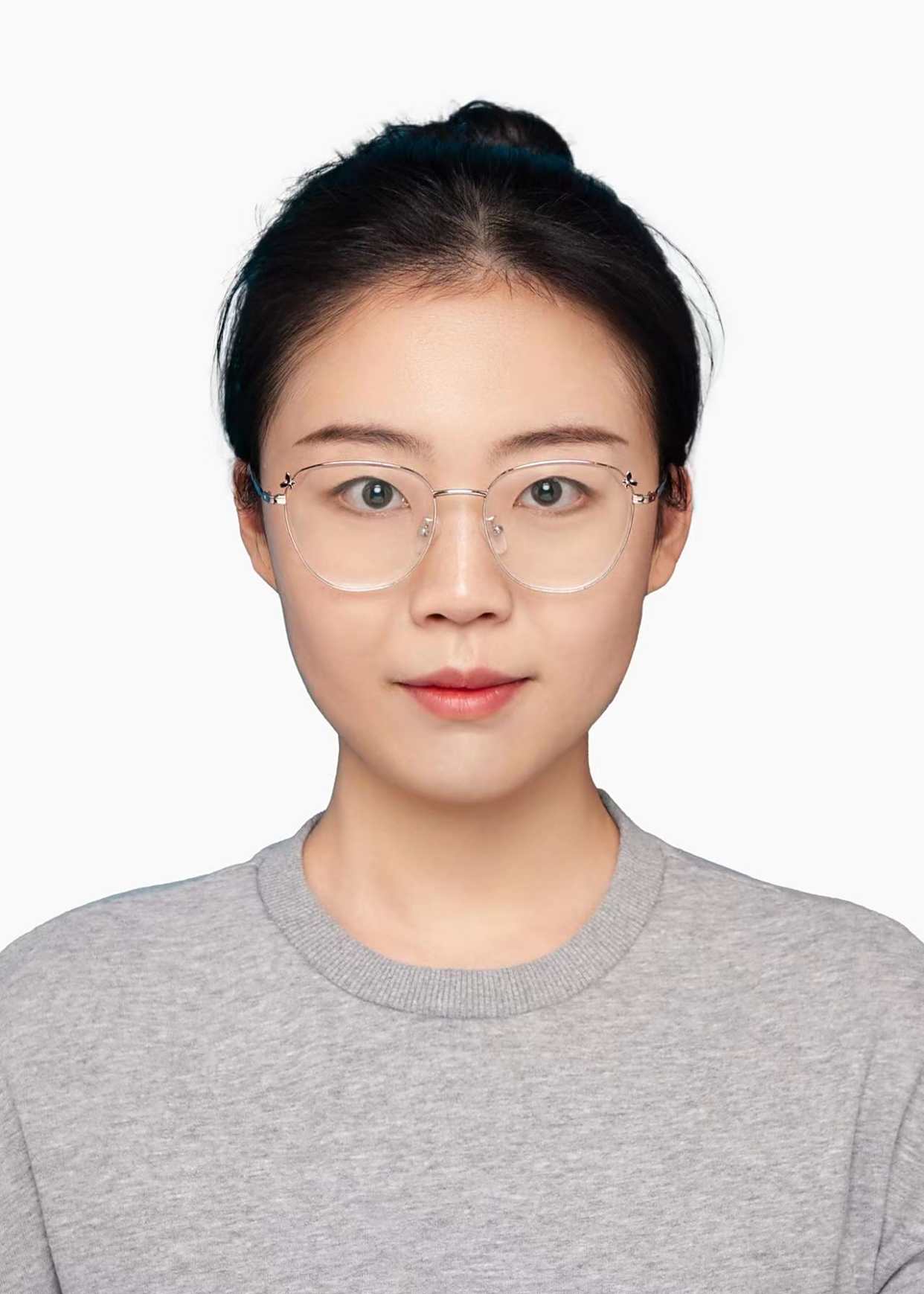 伍君