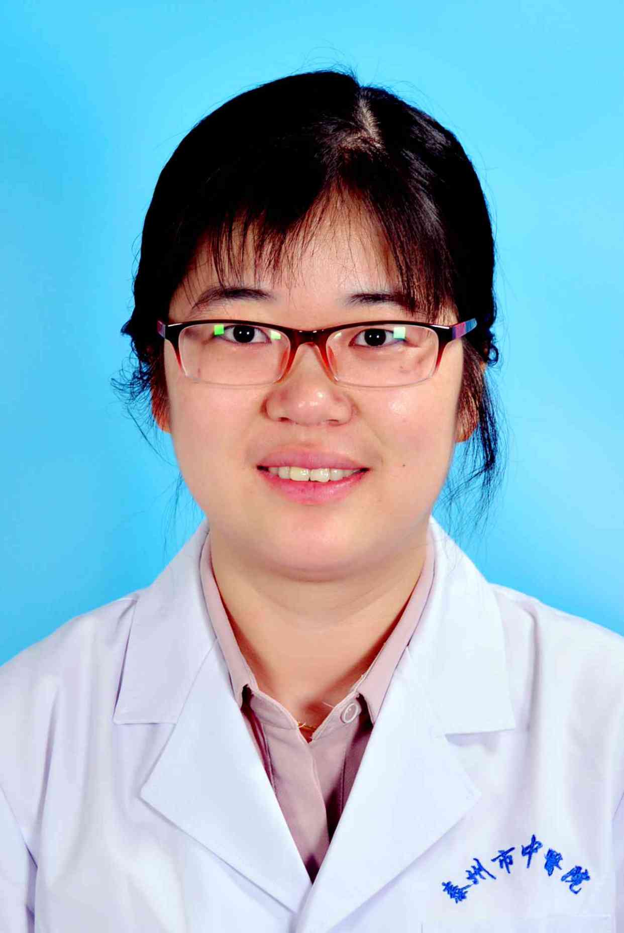 房彩平