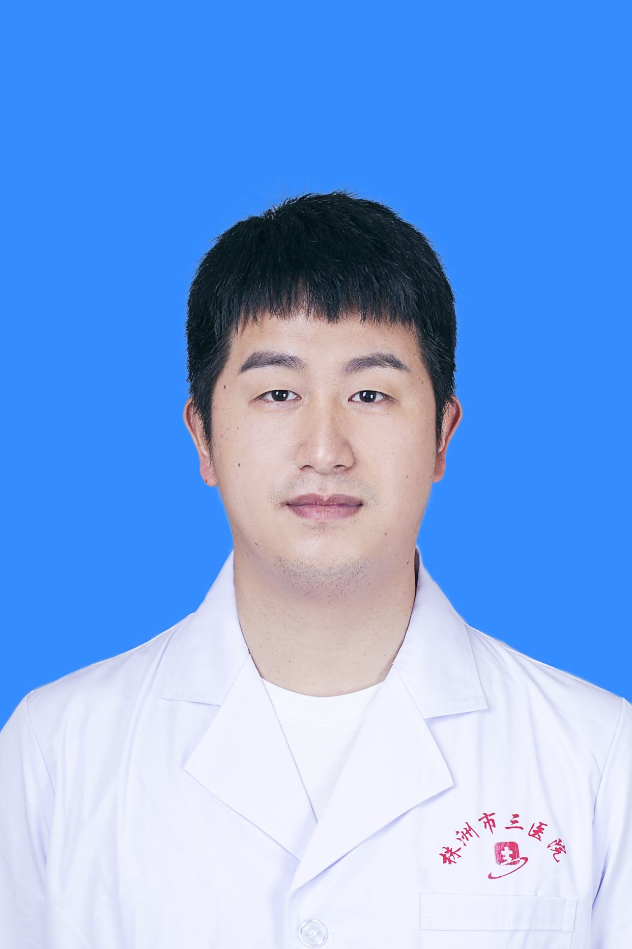 李波