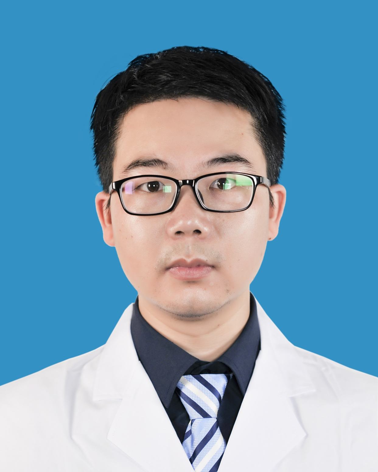 骆文雄