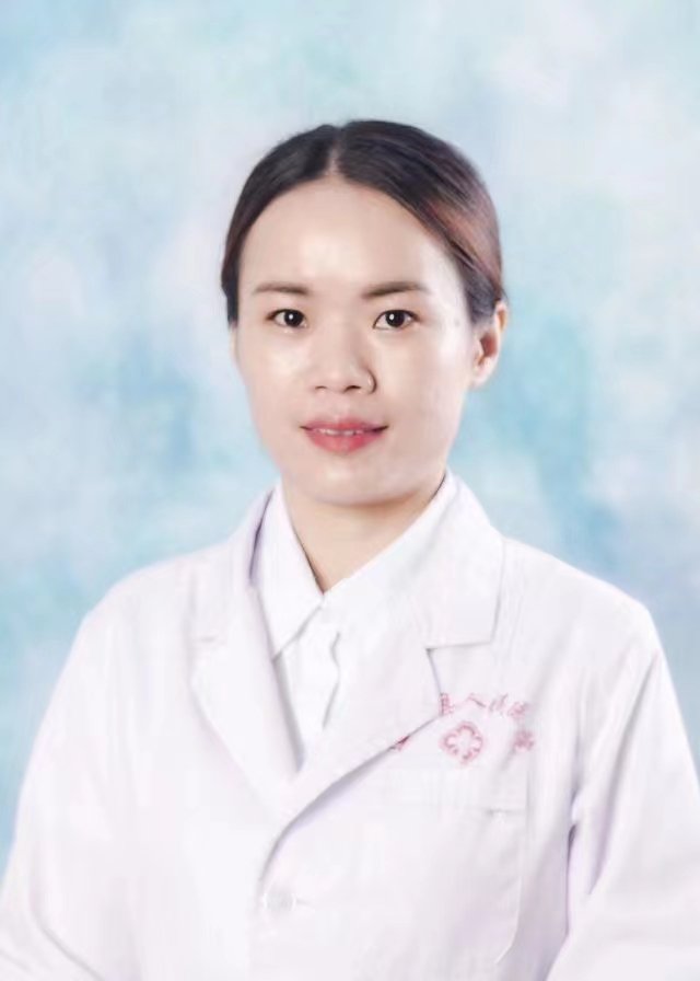 梁美群
