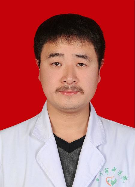 史朝伟