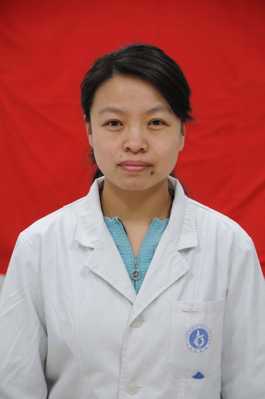 李宇霞