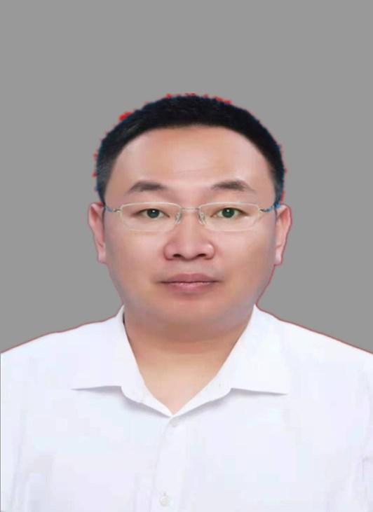 王志东