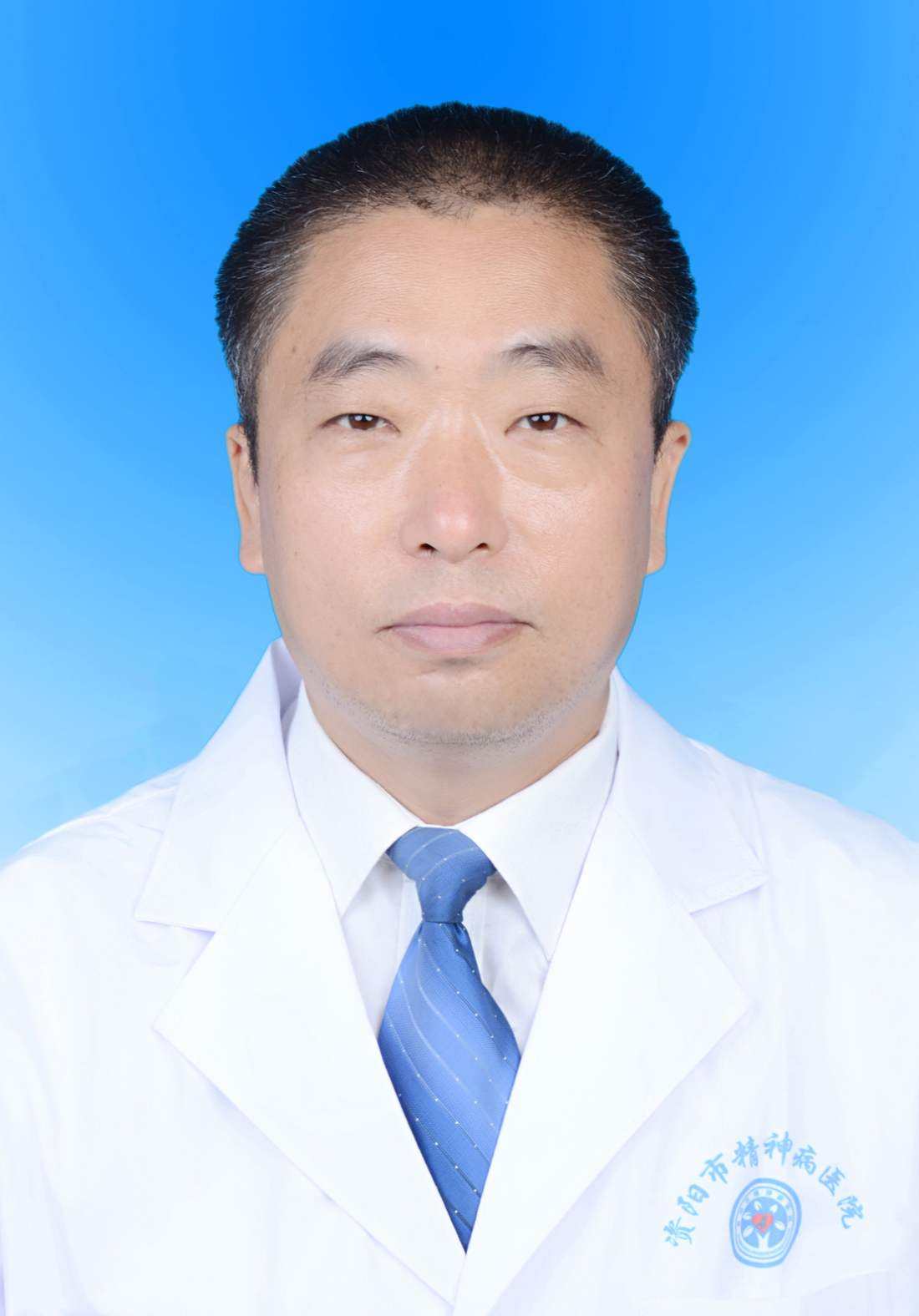 李伟