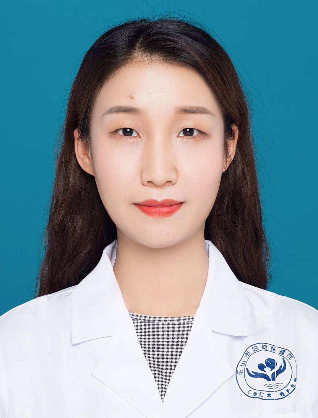 李瑶