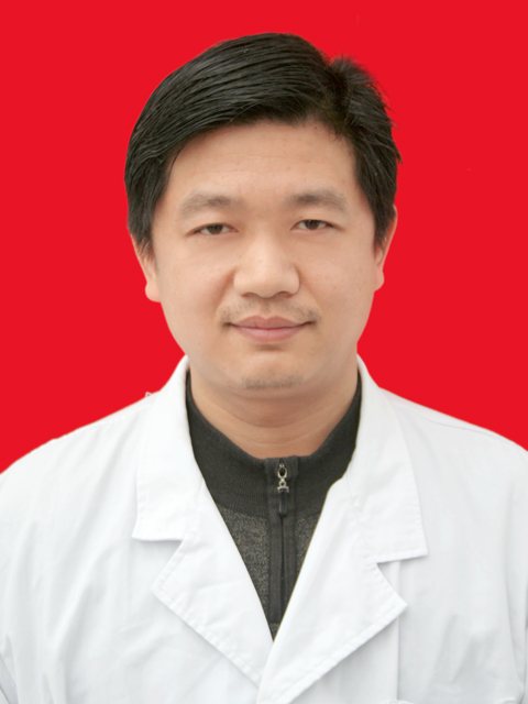 张巍