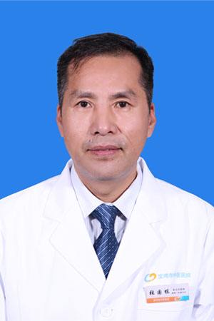 张国栋