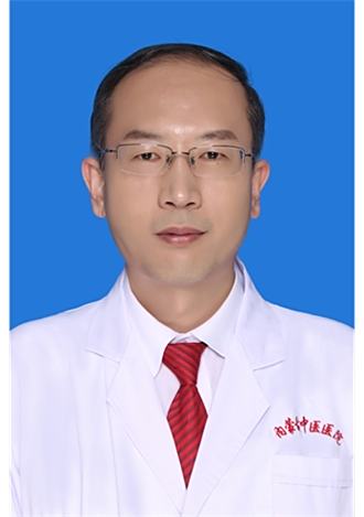 李欣