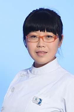 黄静