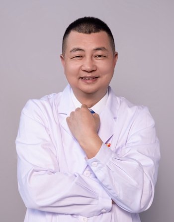 吴国平