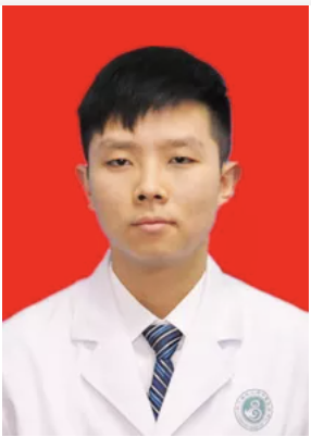 李霄