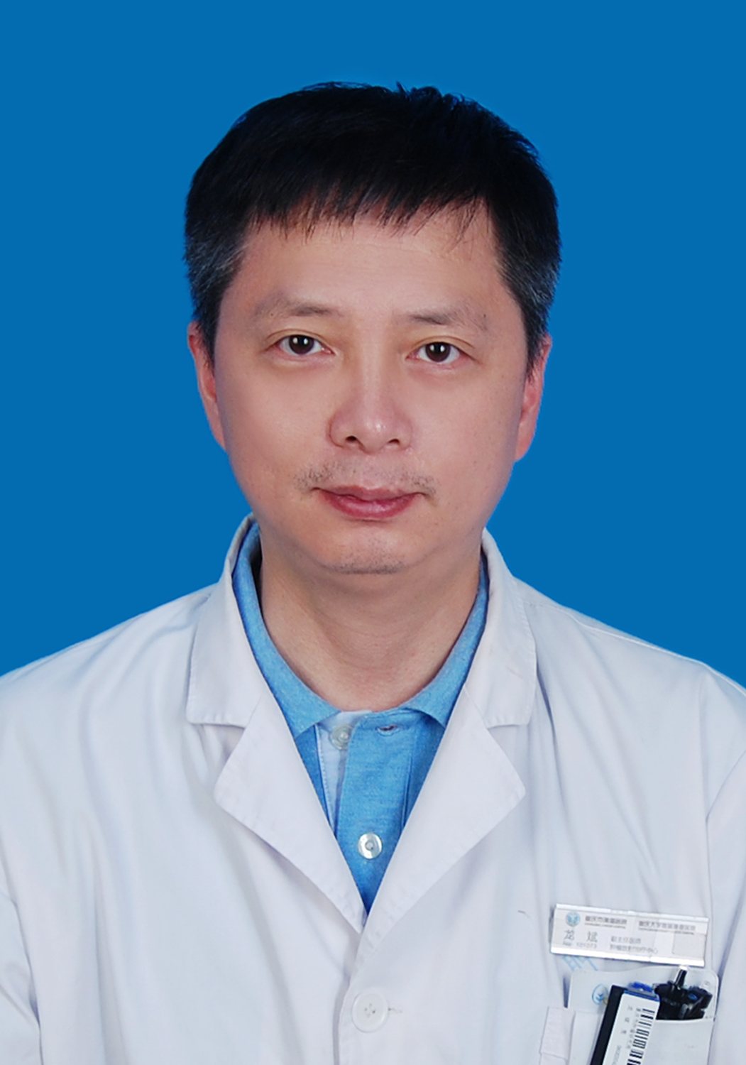 龙斌