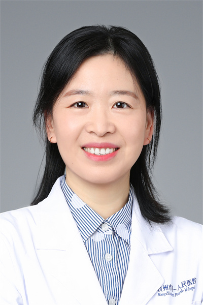 丁芸