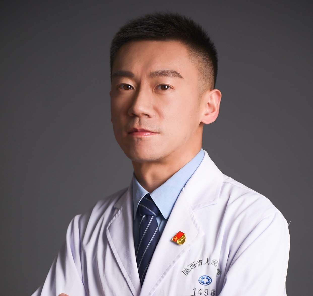 李竟源