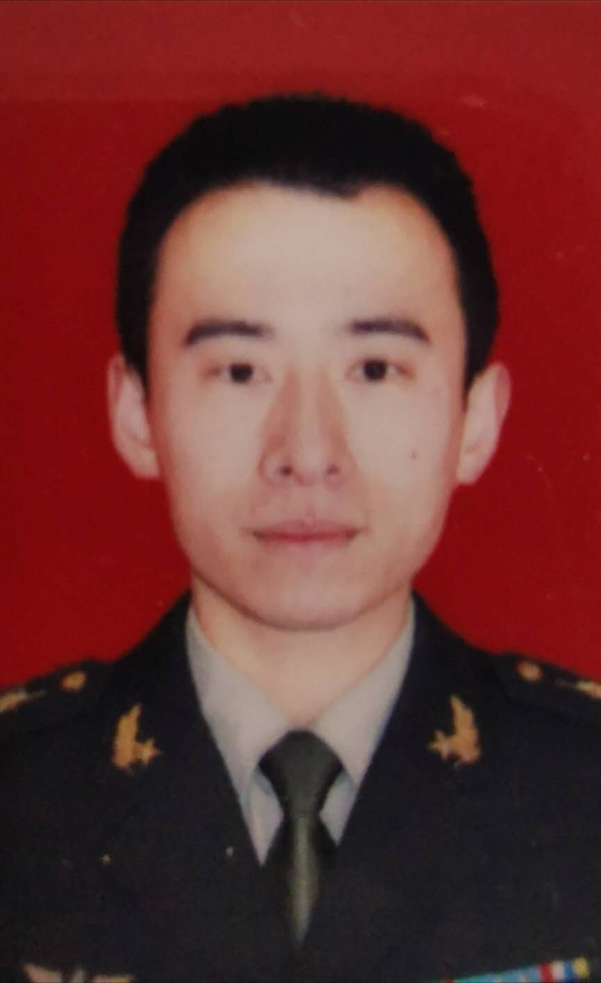 张警泓