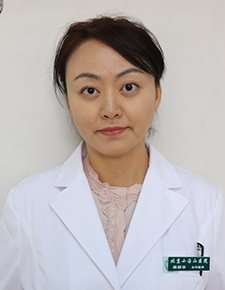 李滢