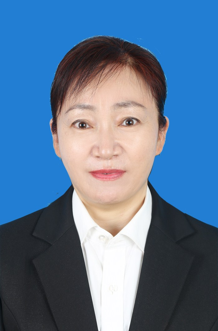 董芳