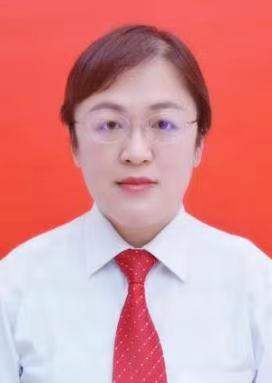 覃婕