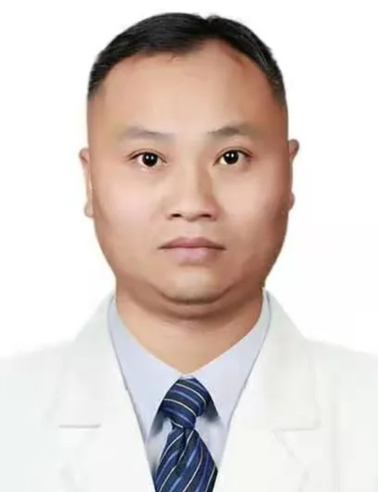 陈伟
