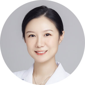 李易