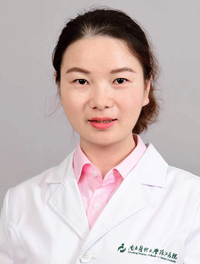 李梅芳
