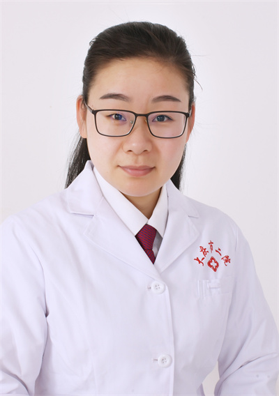 李晶
